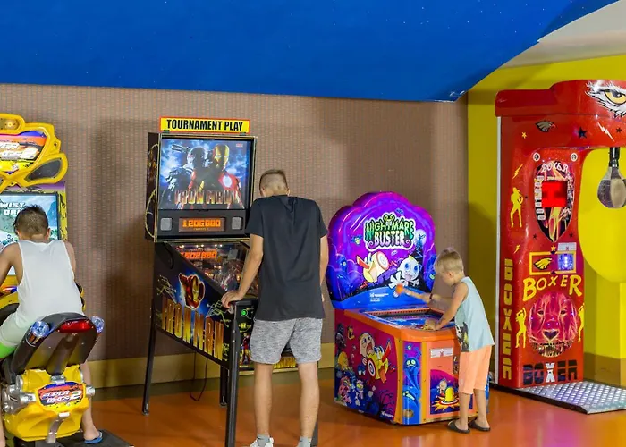 Resort Royal Dragon Side