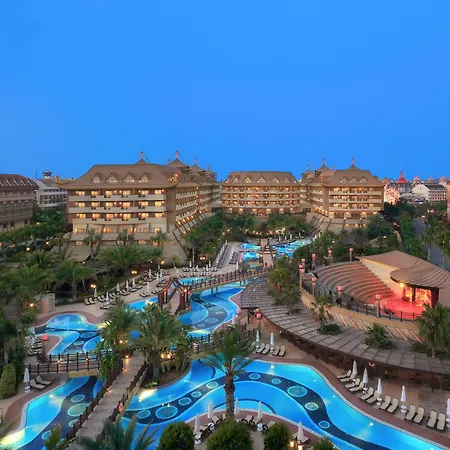 Royal Dragon Курортный комплекс 5*