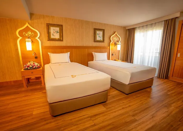 Royal Dragon Resort 5*