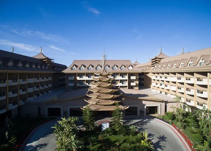 Resort Royal Dragon Side