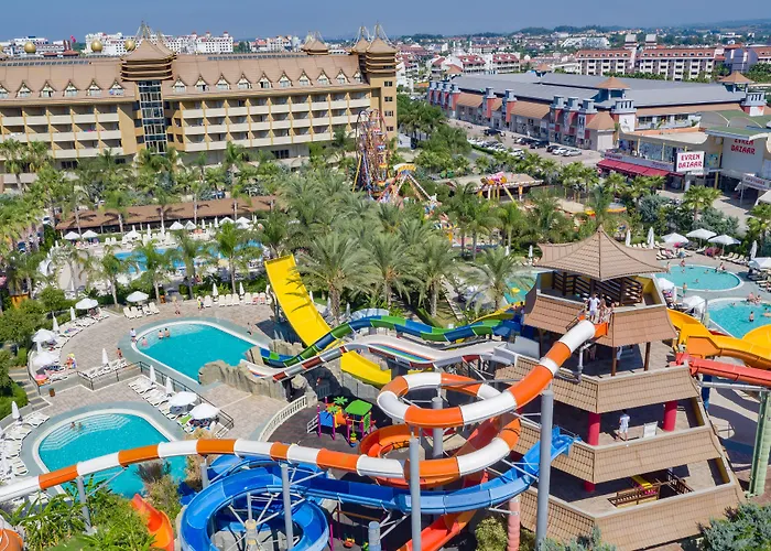 Royal Dragon Resort 5*