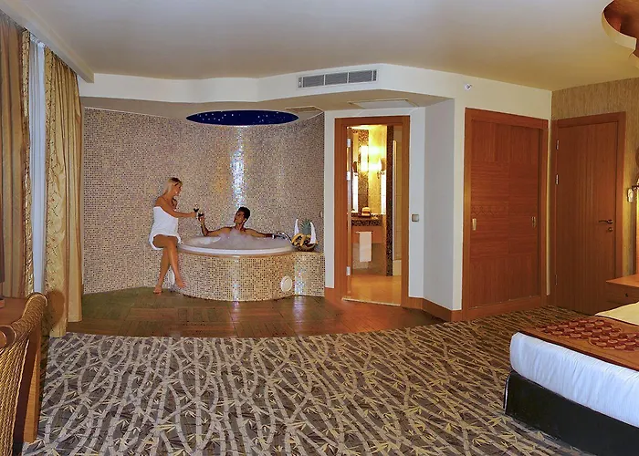 Royal Dragon Resort 5*