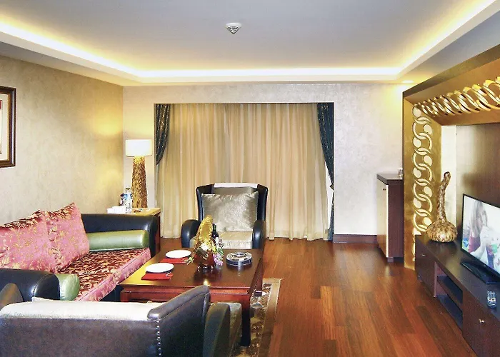 Royal Dragon Resort 5*