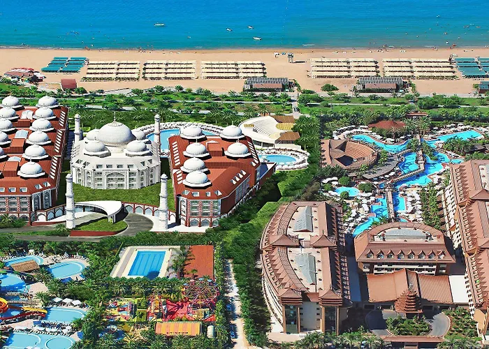 Resort Royal Dragon Side