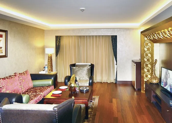 Resort Royal Dragon Side