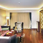 Royal Dragon Курортний комплекс 5*