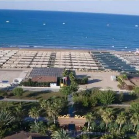 Royal Dragon Resort Side