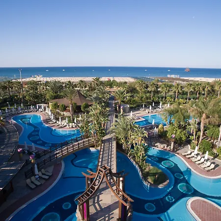 Курортний комплекс Royal Dragon 5*