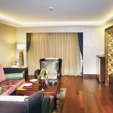 Royal Dragon Resort 5*